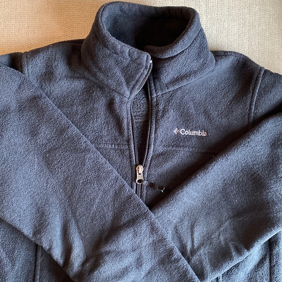 Boys Columbia black zippered Size L fleece jacket. - Picture 1 of 6